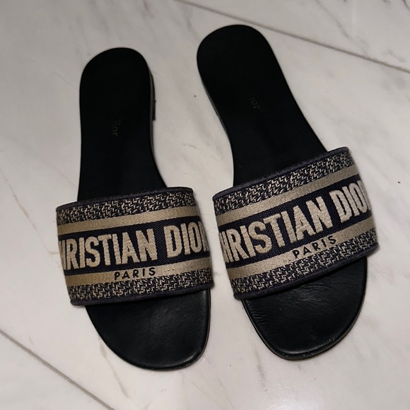 DIOR DWAY SLIDES SIZE 39 - Picture 1 of 10